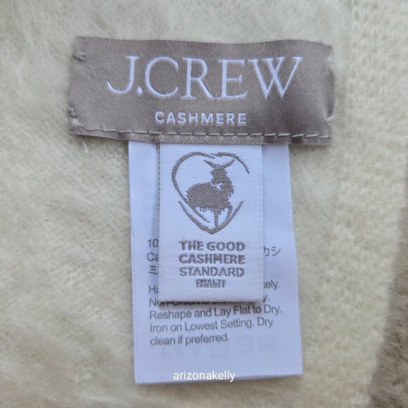 NWOT J. Crew Brushed Cashmere Scarf in Cream/Ivory Luxe Fuzzy - Picture 4 of 16